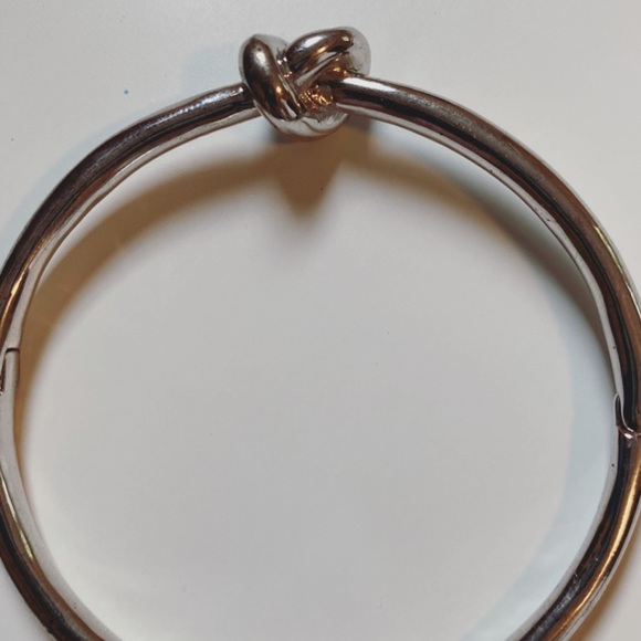 kate spade Jewelry Kate Spade Sailors Knot Silver Hinge Bangle